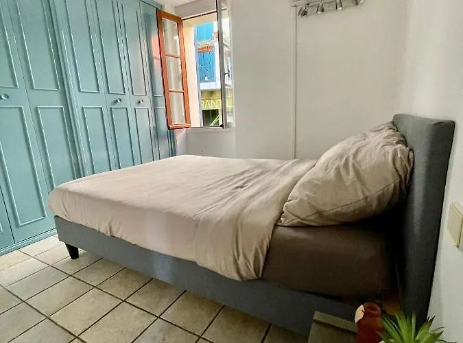 T2 Rue Pietonne Climatise